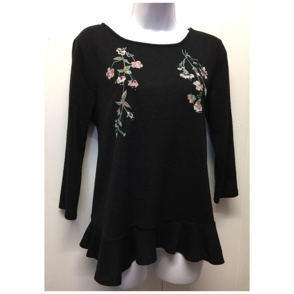 Lauren Conrad | Peplum Sweater W Bow-Tie Back •